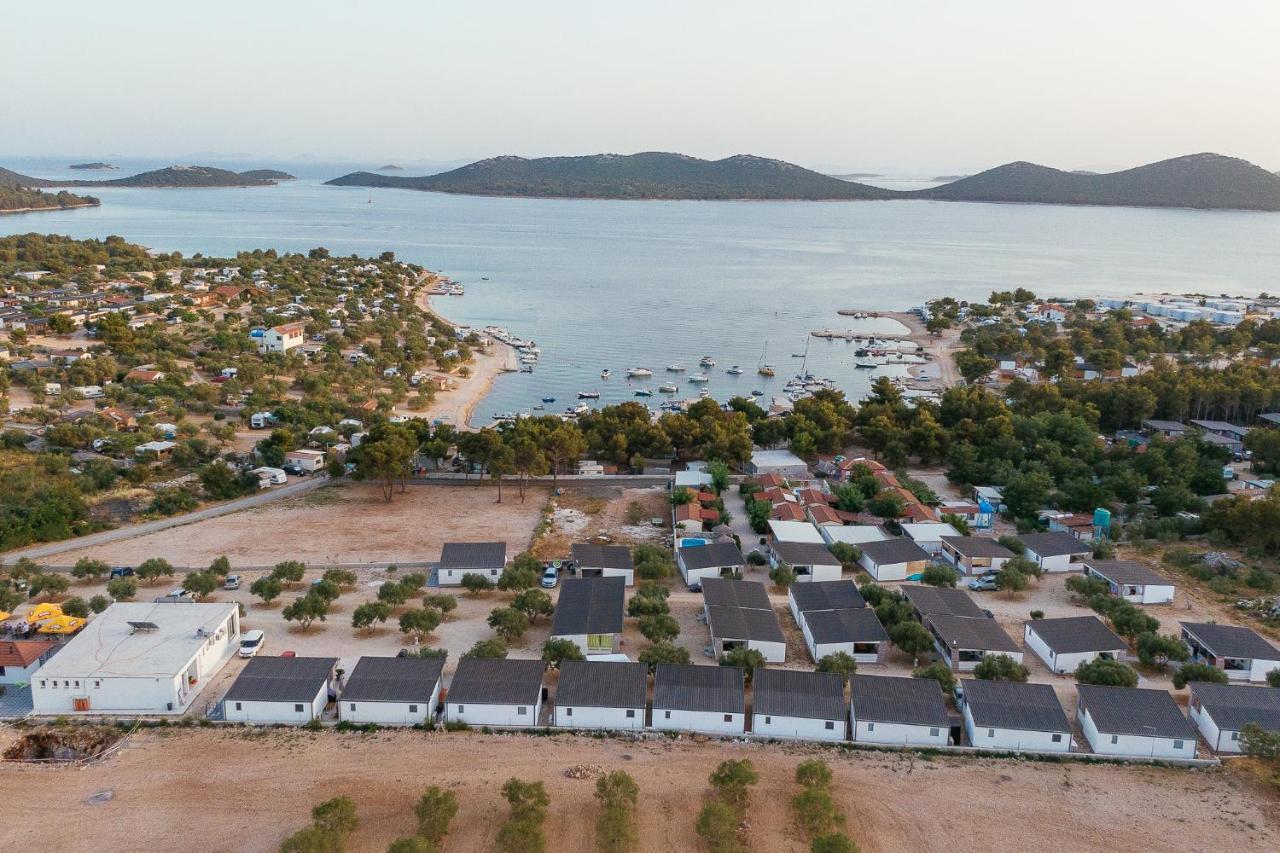 Amore Del Mare, Seaside Family Pace, Free Parking And Wifi In Camp Dalmatino Drage Luaran gambar