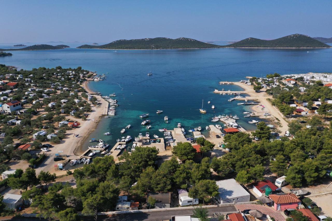 Amore Del Mare, Seaside Family Pace, Free Parking And Wifi In Camp Dalmatino Drage Luaran gambar